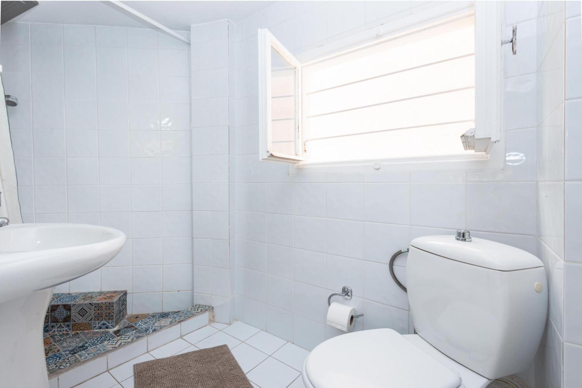 Apartament Zen Penthouse In Exarchia Ateny Zewnętrze zdjęcie